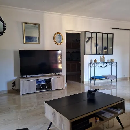 Semesterbostad Maison Familiale Cannetane *